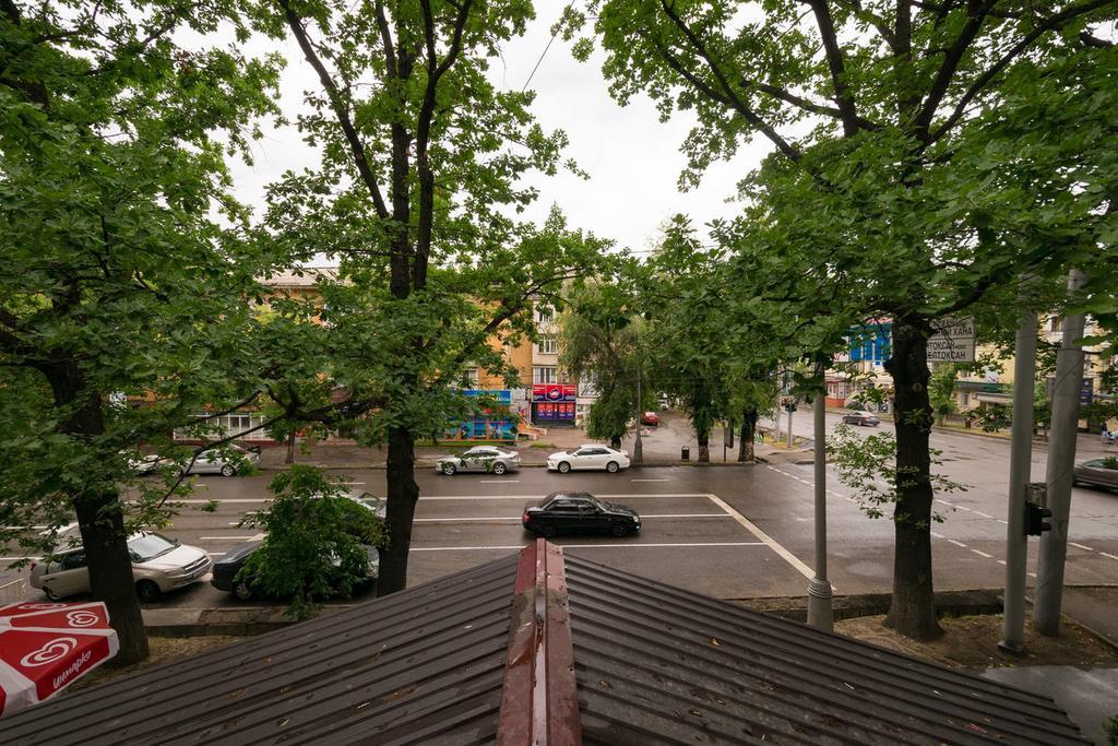 Nadezhda Apartments On Kabanbay Batyr 122 Almaty Exterior photo